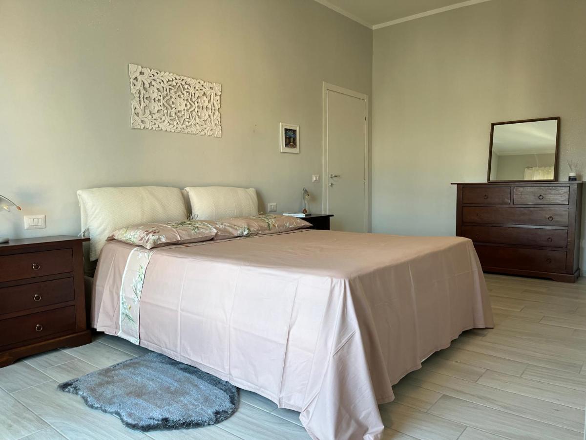 Garibaldi 46 Apartment Verbania Bagian luar foto