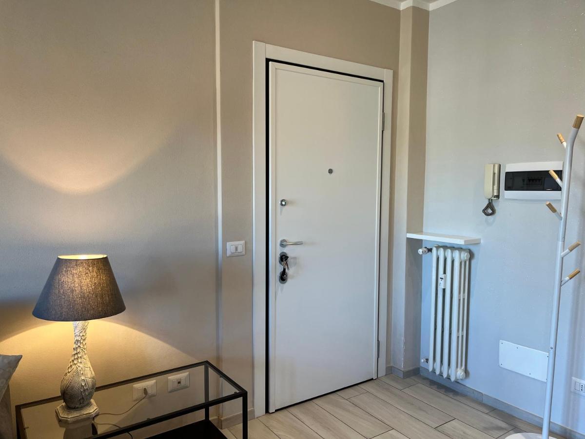 Garibaldi 46 Apartment Verbania Bagian luar foto