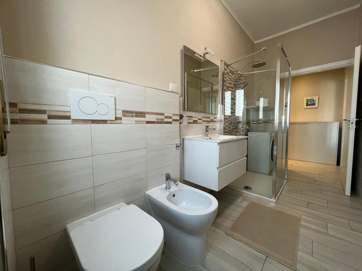 Garibaldi 46 Apartment Verbania Bagian luar foto