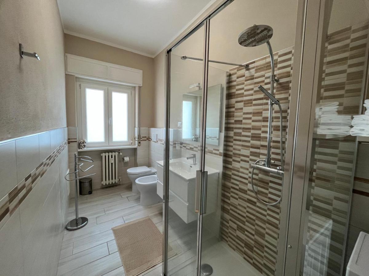 Garibaldi 46 Apartment Verbania Bagian luar foto