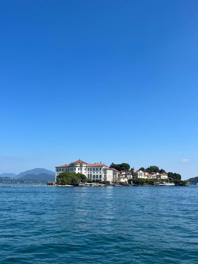 Garibaldi 46 Apartment Verbania Bagian luar foto
